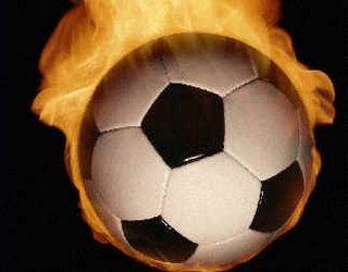 El fútbol está en llamas