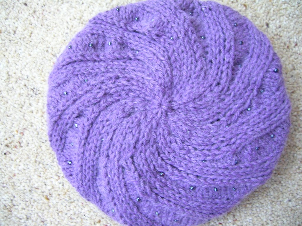 completed hat with swirl