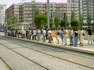 A espera do Metro