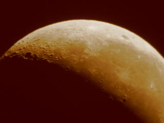 Fotografía lunar con reflector 114 mm.