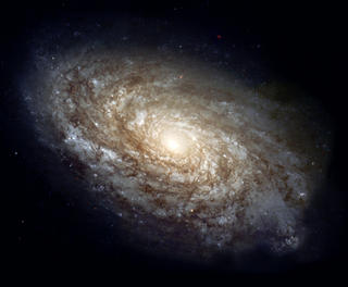 Fotografía de la galaxia en espiral NGC 4414