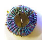 how to make beaded buttons by Robin Atkins, bead artist