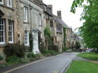 Looking down the main road into Burford