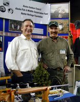 AOC executive director Rod Arno (l.) and AOC member Terry Boyles at the AOC booth at the show