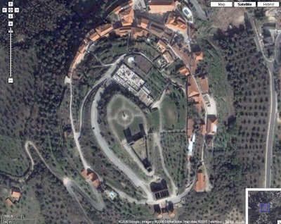 Google Maps - Castelo de Ourém, Ourém, Portugal