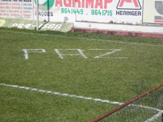 Com pedido de PAZ estampado no gramado, Perdões recebe o último jogo da Copa !