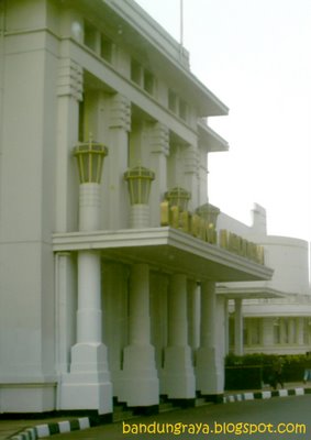 Gedung Merdeka (the Independence Building) 