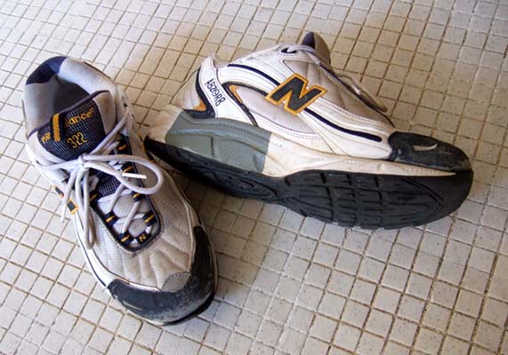 saf running shoes