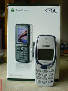Sony Ericsson k750i and Nokia 3330