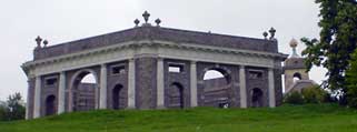 Dashwood Mausoleum & St Lawrence Church