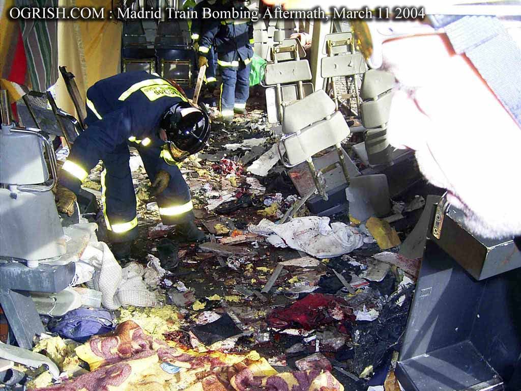 ogrish-dot-com-madrid-train-bombing-aftermath-19.8.jpg