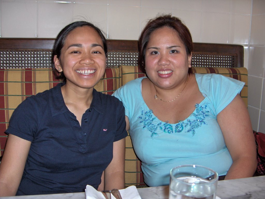 Thai Trio Riza And Apple