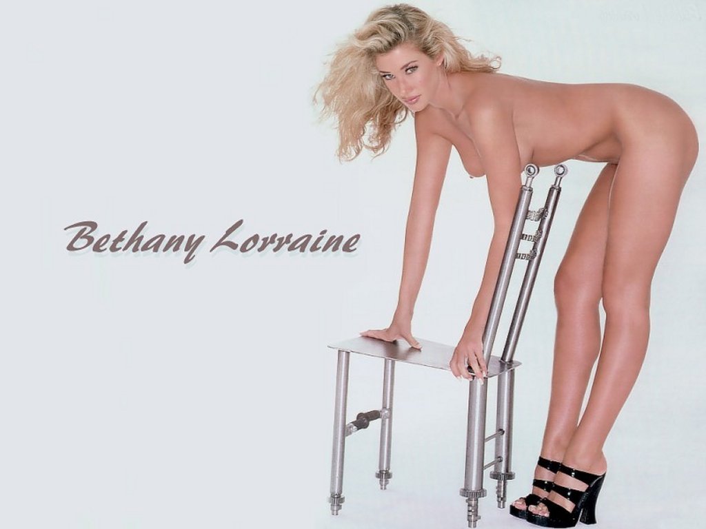 Desktop wallpaper of Bethany Lorraine, blond Playboy Playmate girl