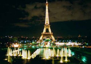 La Torre Eiffel on the night