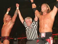 Edge & Orton Vencedores - Fonte WWE