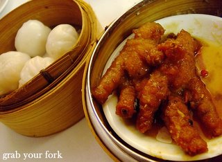 chicken feet and prawn dumplings