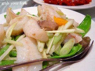 rock cod with snow peas