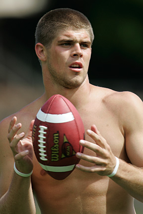 University Of Hawaii Star - kenneth in the (212): Sporting Goods: Colt Brennan