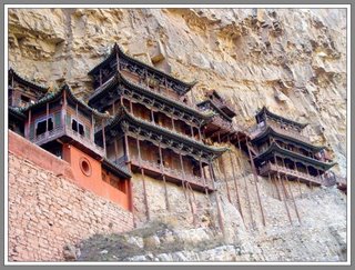built at cliff of Mount Hengshan. Used for monk and shoalin kungfu practitioners. Stone temple pilot