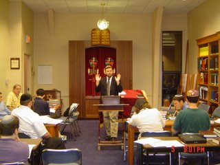 Rabbi Klapper speaking