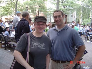 Esther Kustanowitz and Drew Kaplan at rally at UN on 20 September 2006