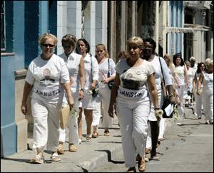 Les Dames de Blanco en una manifestació per l'amnistia el mes de març a l'Havana
