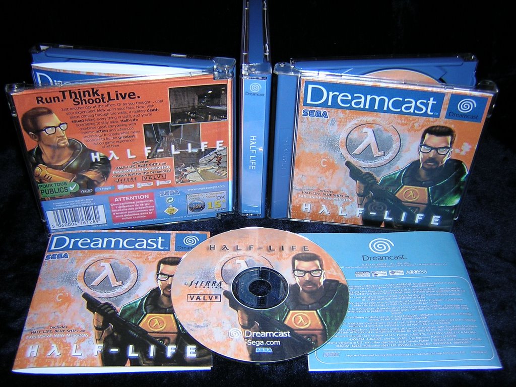 Half life dreamcast. Sega Dreamcast half-Life. Dreamcast half Life Edition. Half Life 1 Sega Dreamcast. Half Life на сега Дримкаст.