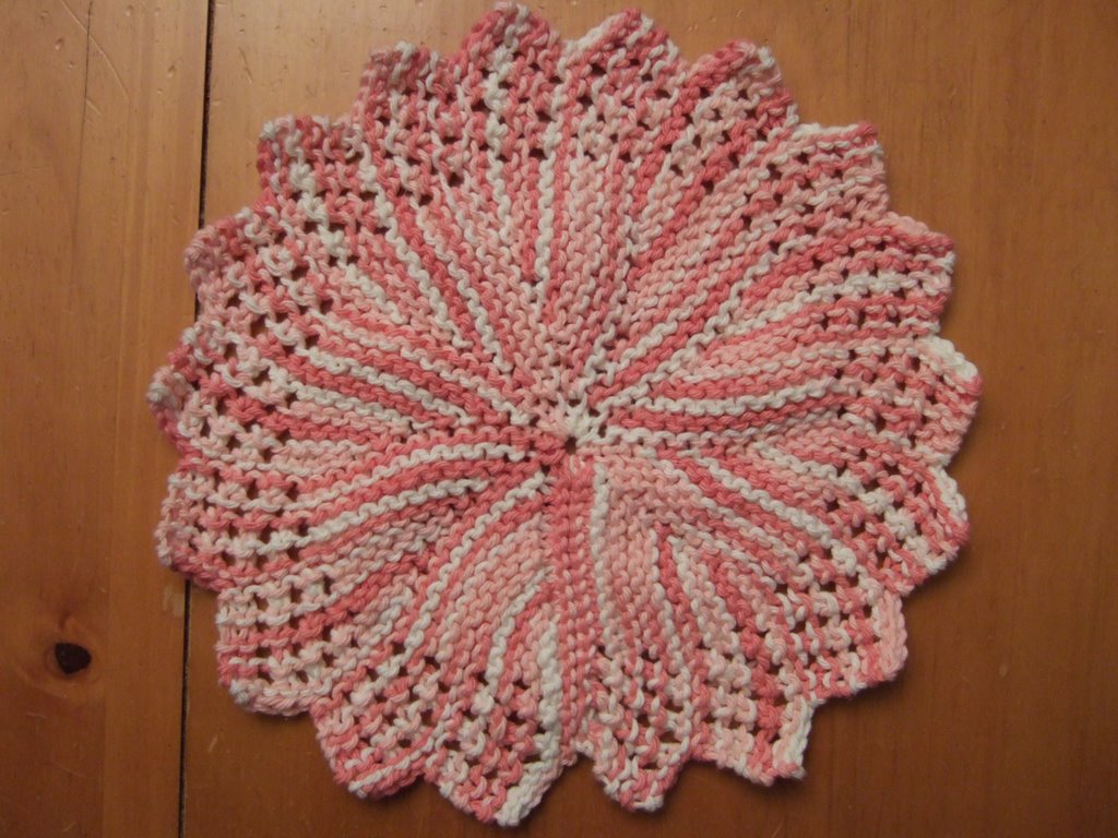 Lacy Round Cloth ~ smariek knits