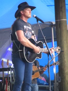 Trace with the Guitar