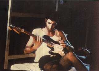 Julio e sua guitarra