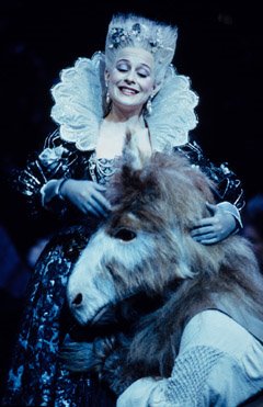 Iride Martinez as Tytania, A Midsummer Night's Dream, Glyndebourne Festival, 2006, photo by Mike Hoban