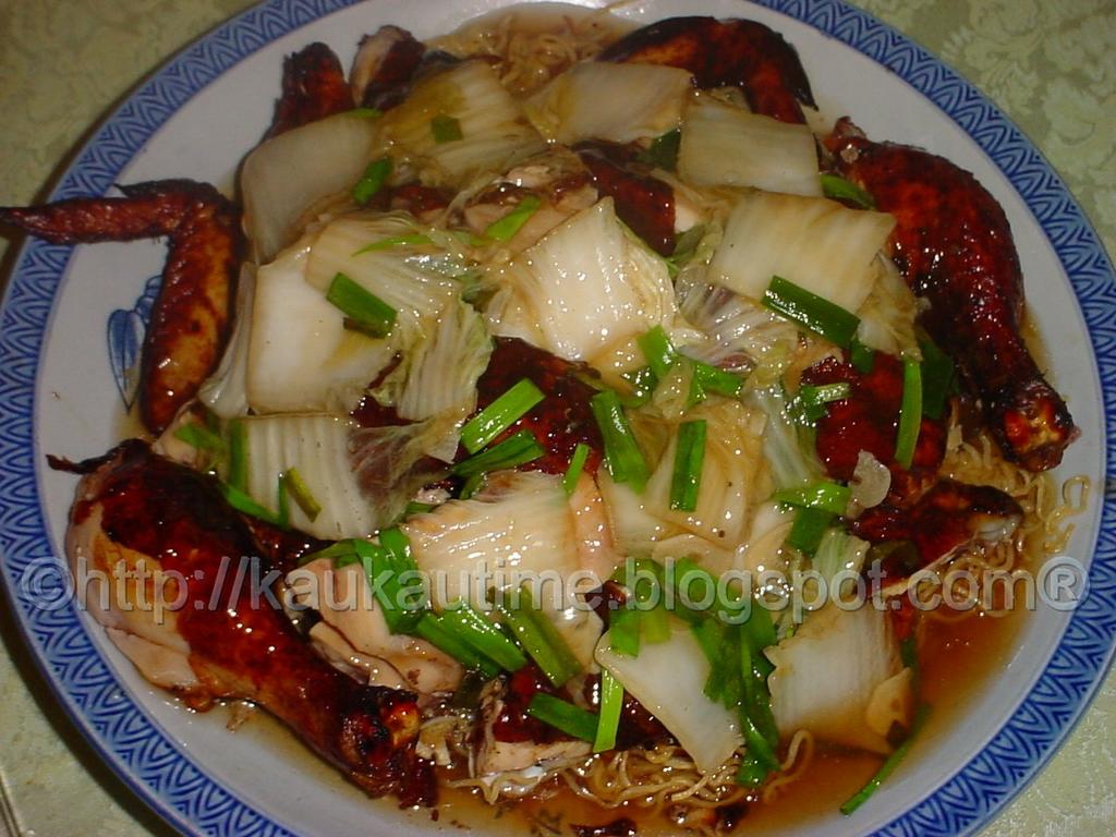 Oyster Sauce Chicken Cake Noodle