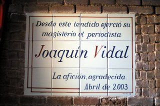 Azulejo a Joaquín Vidal en la plaza de Las Ventas
