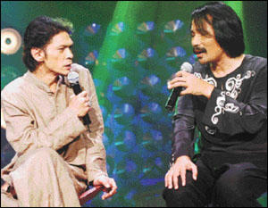 SUPERB COMBINATION: Jamal Abdillah and M. Nasir turned in a memorable performance<br />