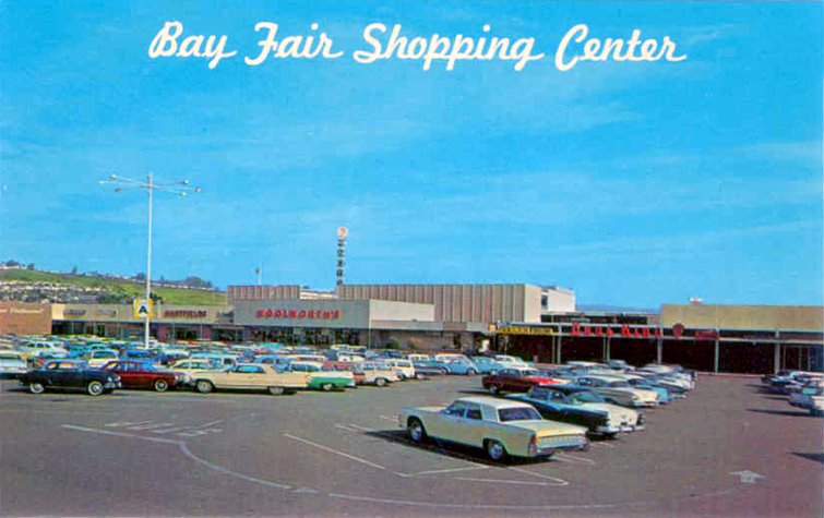 Malls Of America Bay Fair Ping Center, Round Table Bayfair Mall