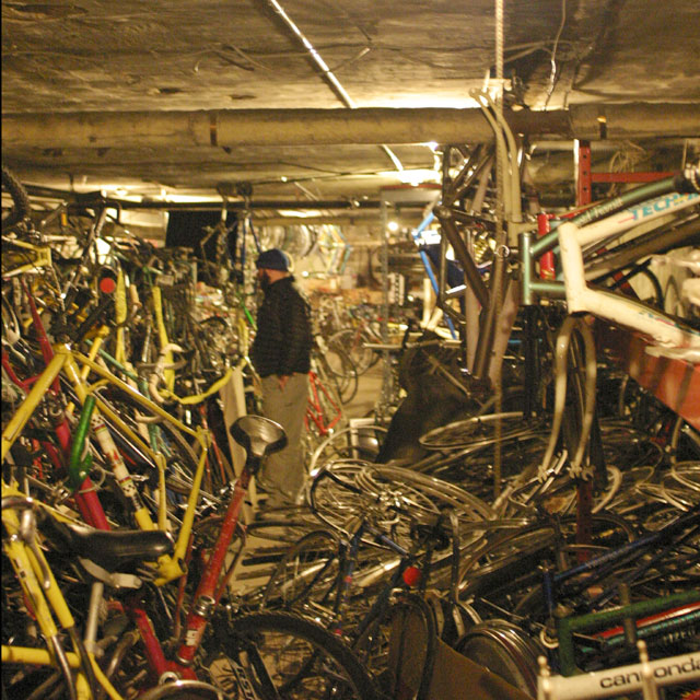 onespeedbikes: Bicycle Junk Yard