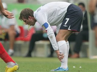 David Beckham vomitando