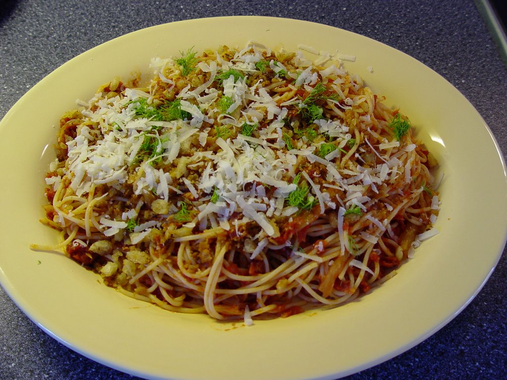 What's For Lunch Honey?: Spaghetti with Fennel & Salami