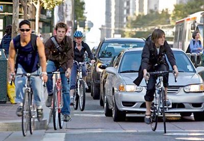 Image of bicyclists on Market Street in San Francisco