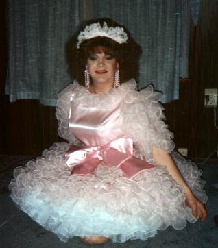 Daily Sissy Photo: Miss Frilly