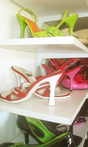 manola's shoe closet