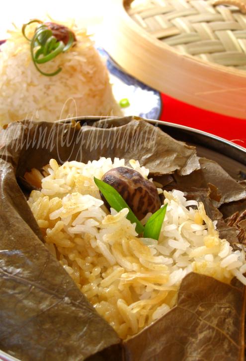 Kitchen Unplugged: Steamed rice in lotus leaves