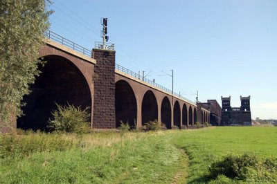Eisenbahnbrücke DU-Rheinhausen