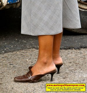 Teacher Oxford brown mules with 2.5 inch heels in very wornout and scratched condition