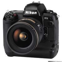 Nikon D1X Digital SLR