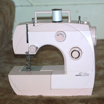 Meari's Musings: HappyLite Sewing Machine Model 1837