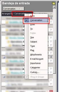 captura de pantalla (screenshot) de Outlook 2003 ordenado por, conversacion en la bandeja de entrada