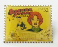 Este, da jornalista Brenda Starr, eu comprei no Museu de Boca Raton, na Flórida. É uma série (olhe mais dois abaixo) que metalizou selos feitos em homenagem a clássicos das HQs