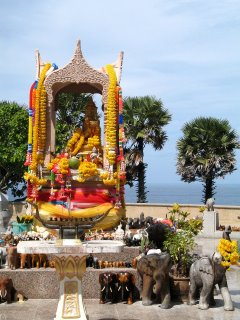  at that topographic point are updated posts almost Phromthep Cape on the spider web log Bangkok Thailand Place should to visiting: Phromthep Cape (Laem Phromthep)