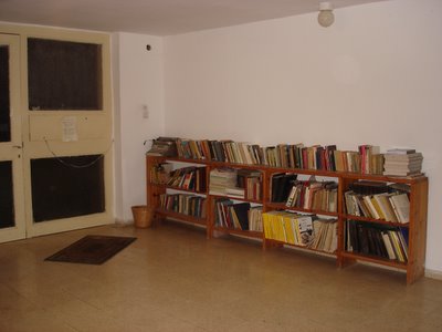 Library in building lobby